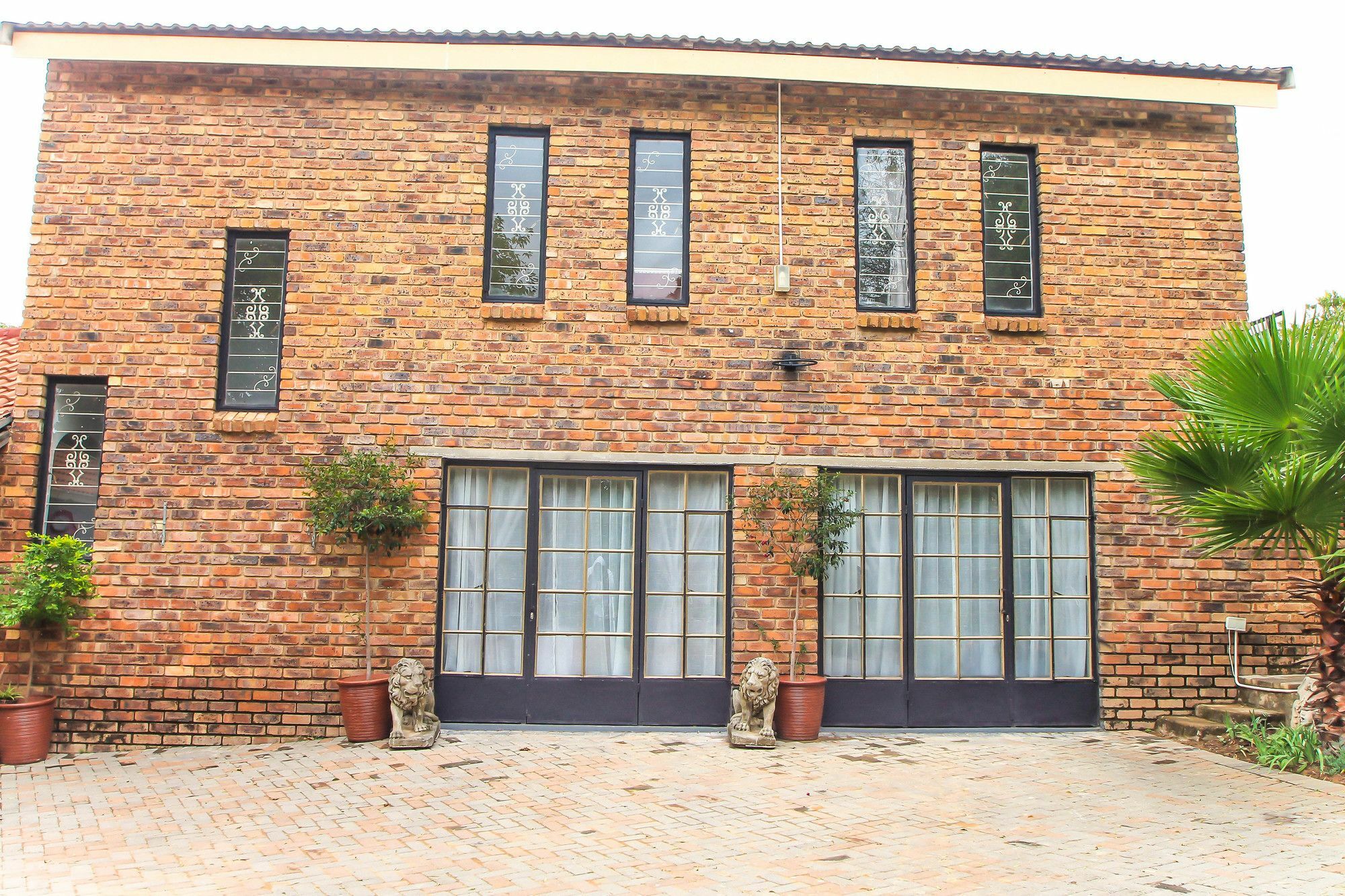 The Bedford Manor Hotel Centurion Exterior photo